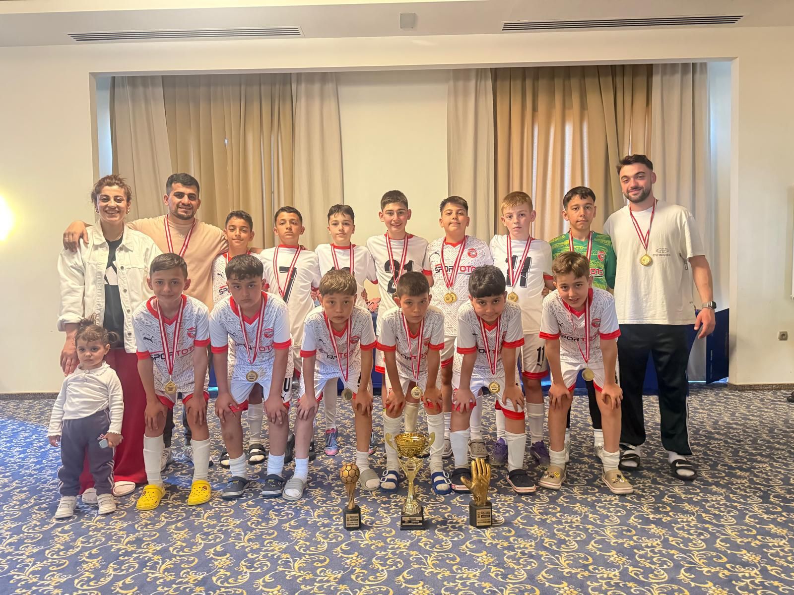 Kastamonu Yurdum Gsk Namağlup Şampiyon Oldu 2