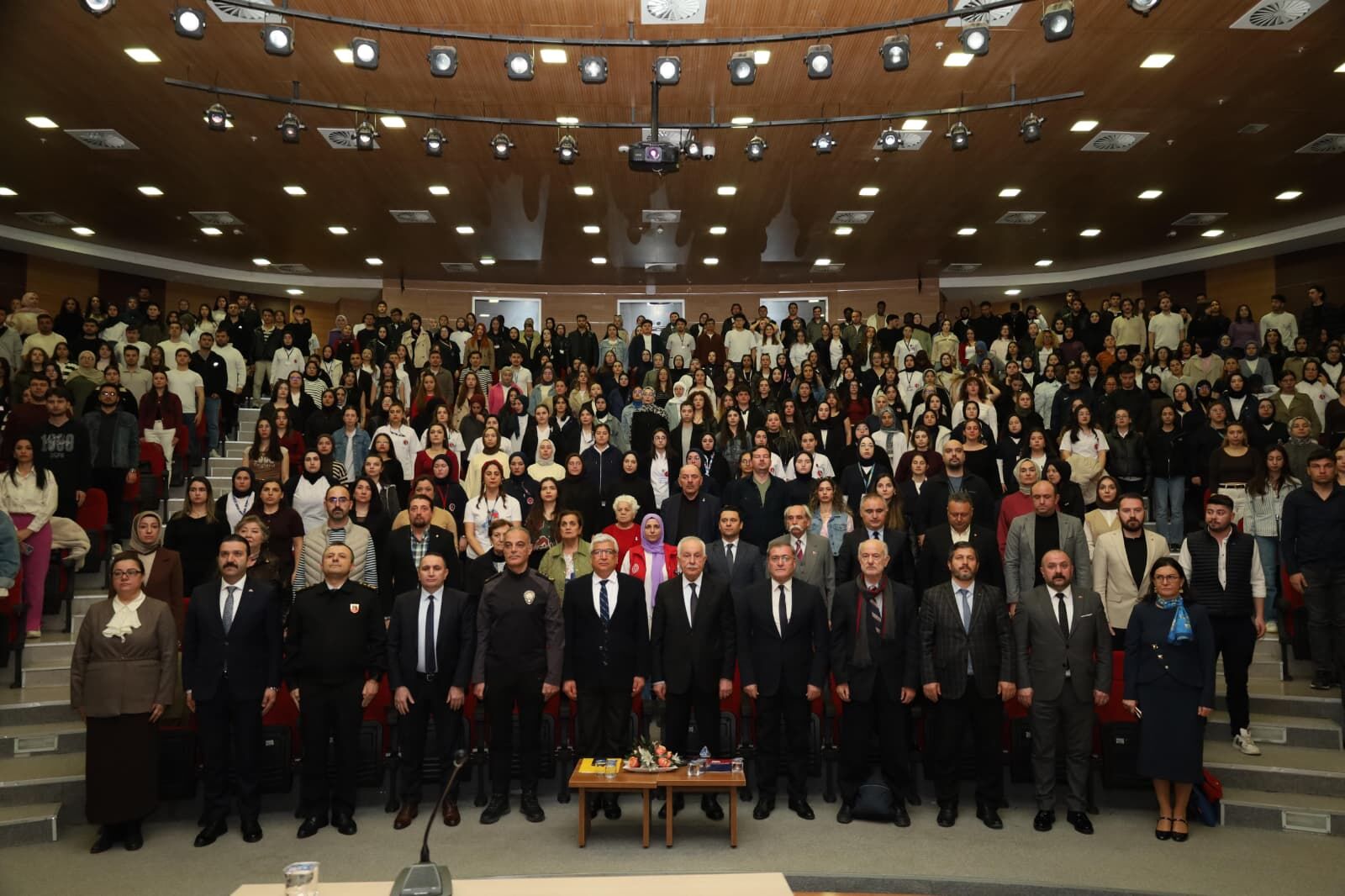 Kastamonu'da Bağımlılıkla Mücadele Seminerine Yoğun Ilgi! 8