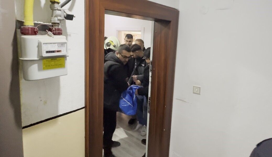 Kastamonu'da Çatıdan Aşağı Düşen Vatandaş Hayatını Kaybetti 2