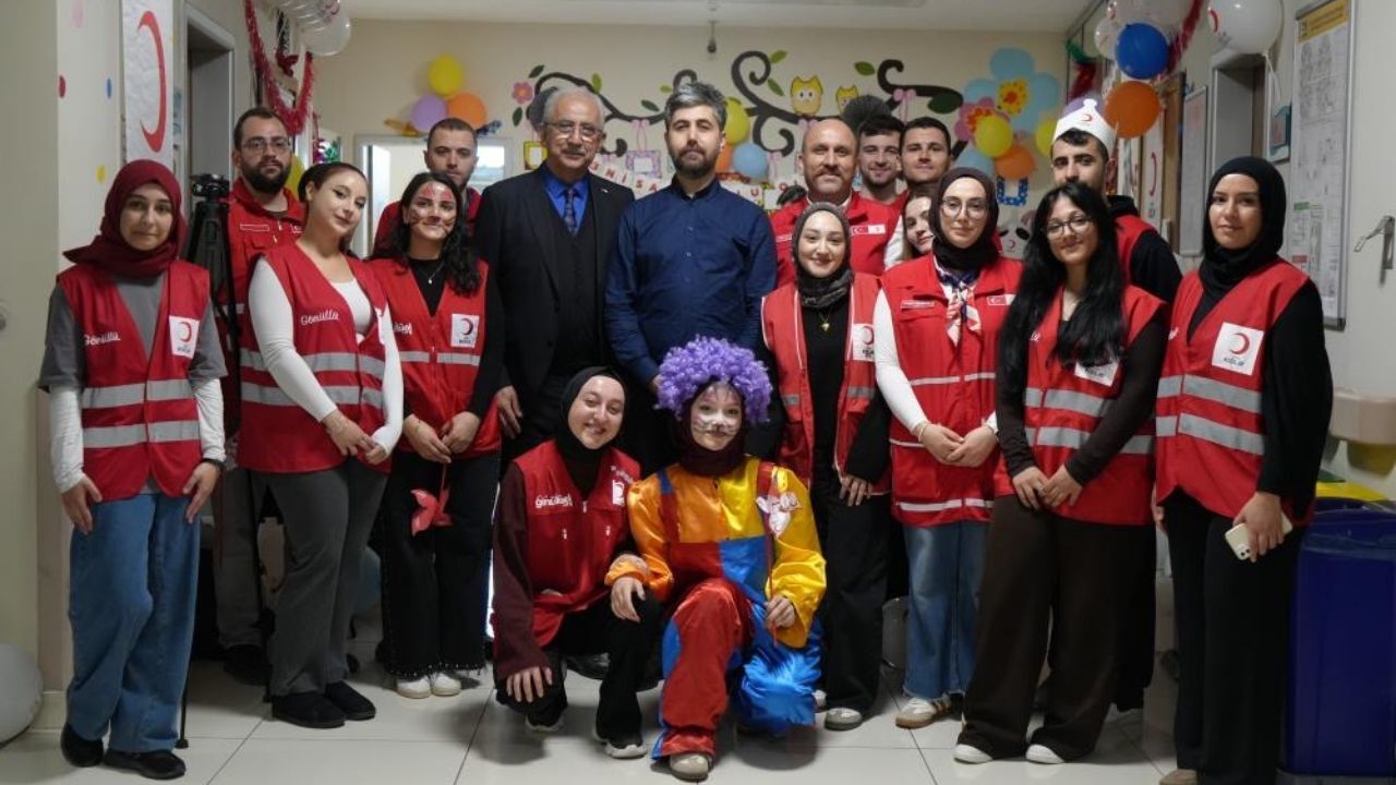 Kastamonu’da Çocuk Servisinde 23 Nisan Coşkusu Yaşandı (2)