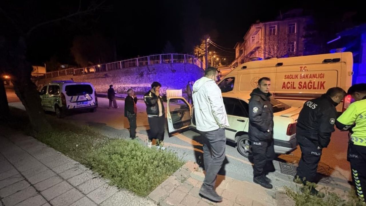 Kastamonu'da Dehşet Anları Babayı Darp Eden Şahıslar Aracı Bırakıp Kaçtı (1)-1