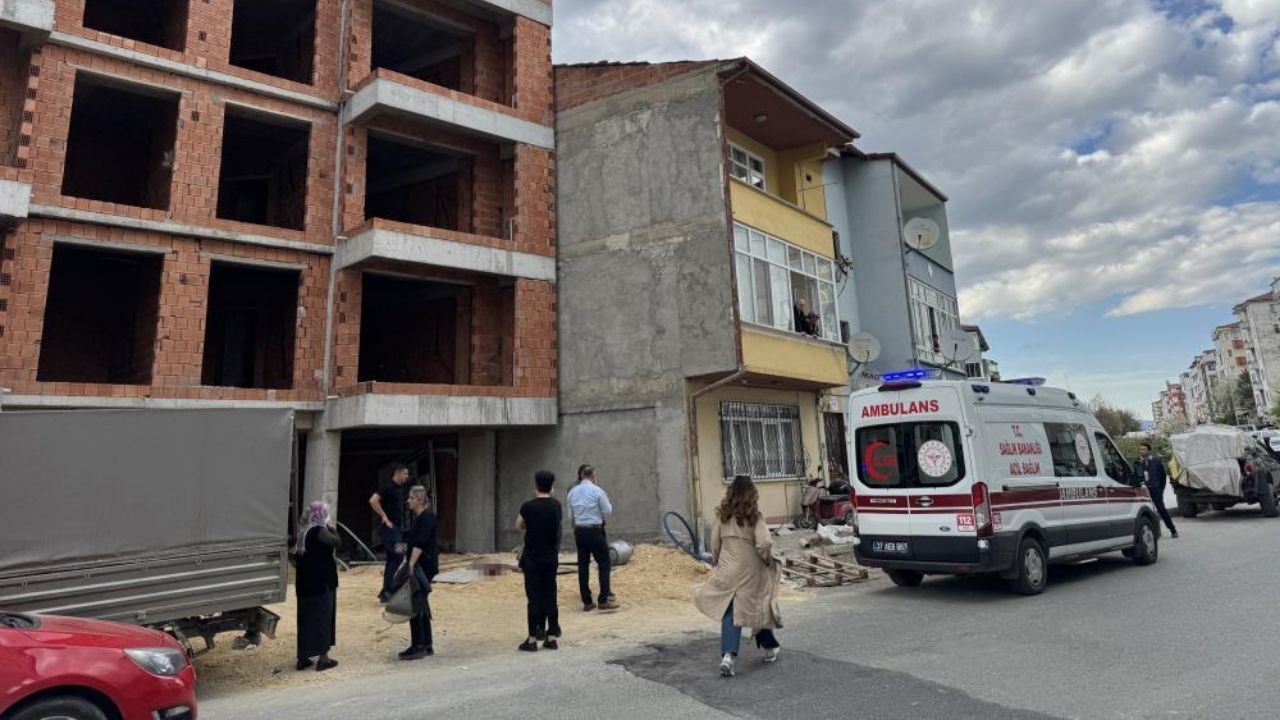 Kastamonu’da Inşaatta Feci Kaza Başına Tüp Düşen Işçi Hayatını Kaybetti (1)-1