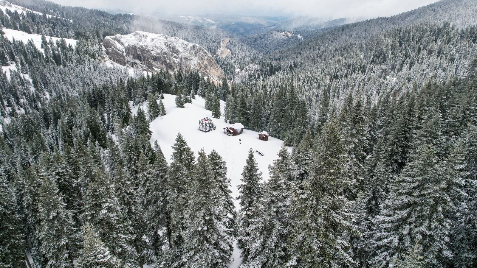 Kastamonu'da Kar Yağışının Beyaza Bürüdüğü Dağ Ilgi Görüyor 12