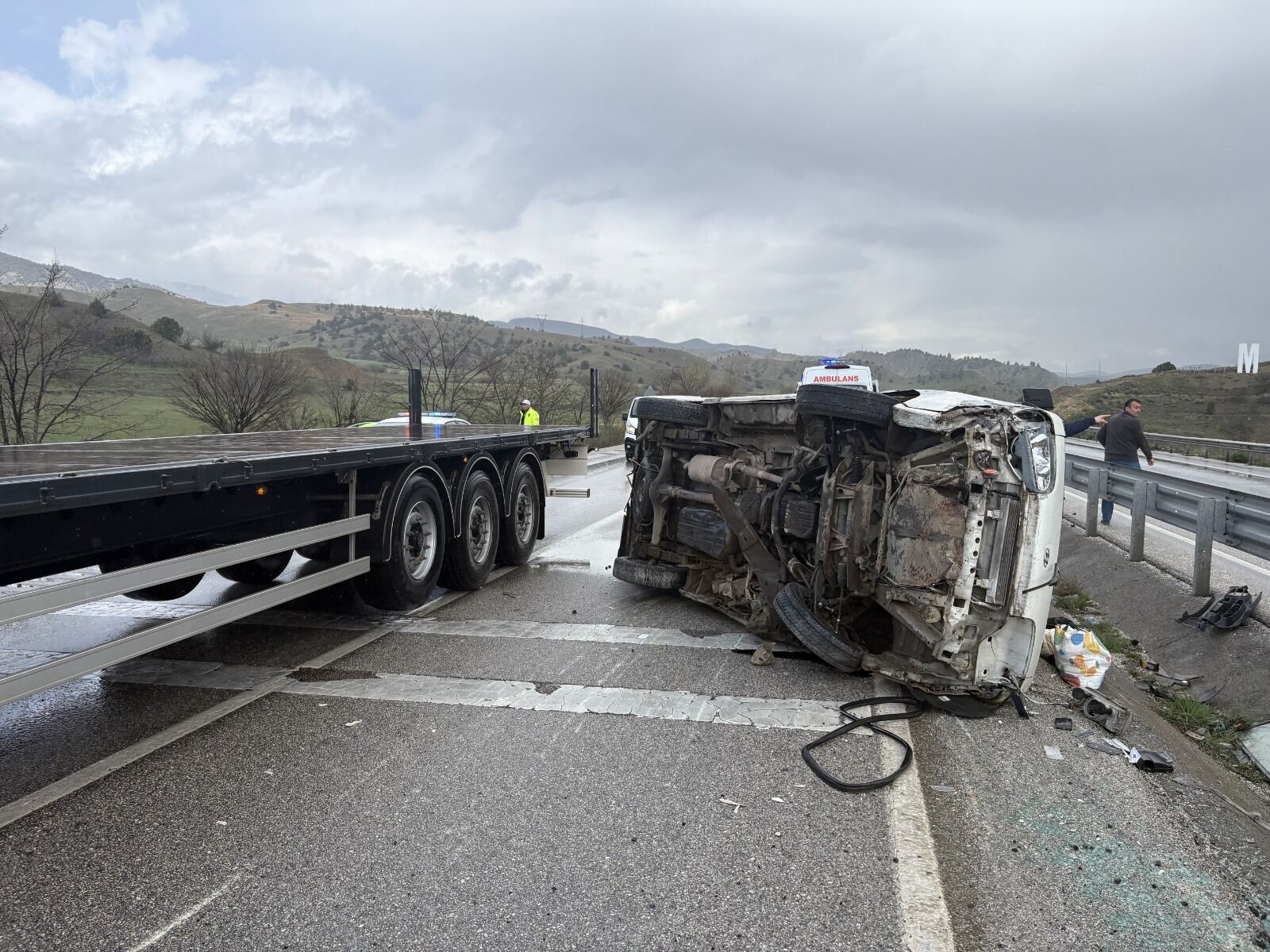 Kastamonu'da Minibüs Devrildi 1 Kişi Yaralandı 4
