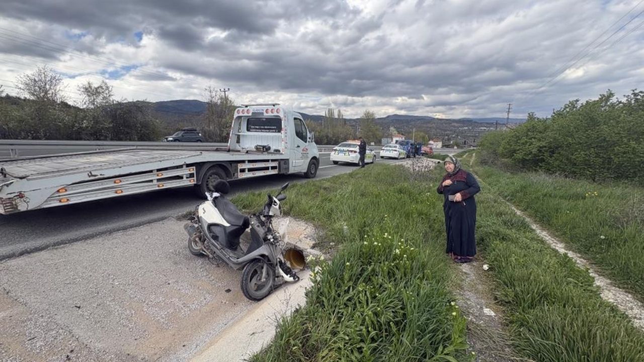 Kastamonu’da Motosiklet Kazası 1’I Çocuk 3 Kişi Yaralandı (2)