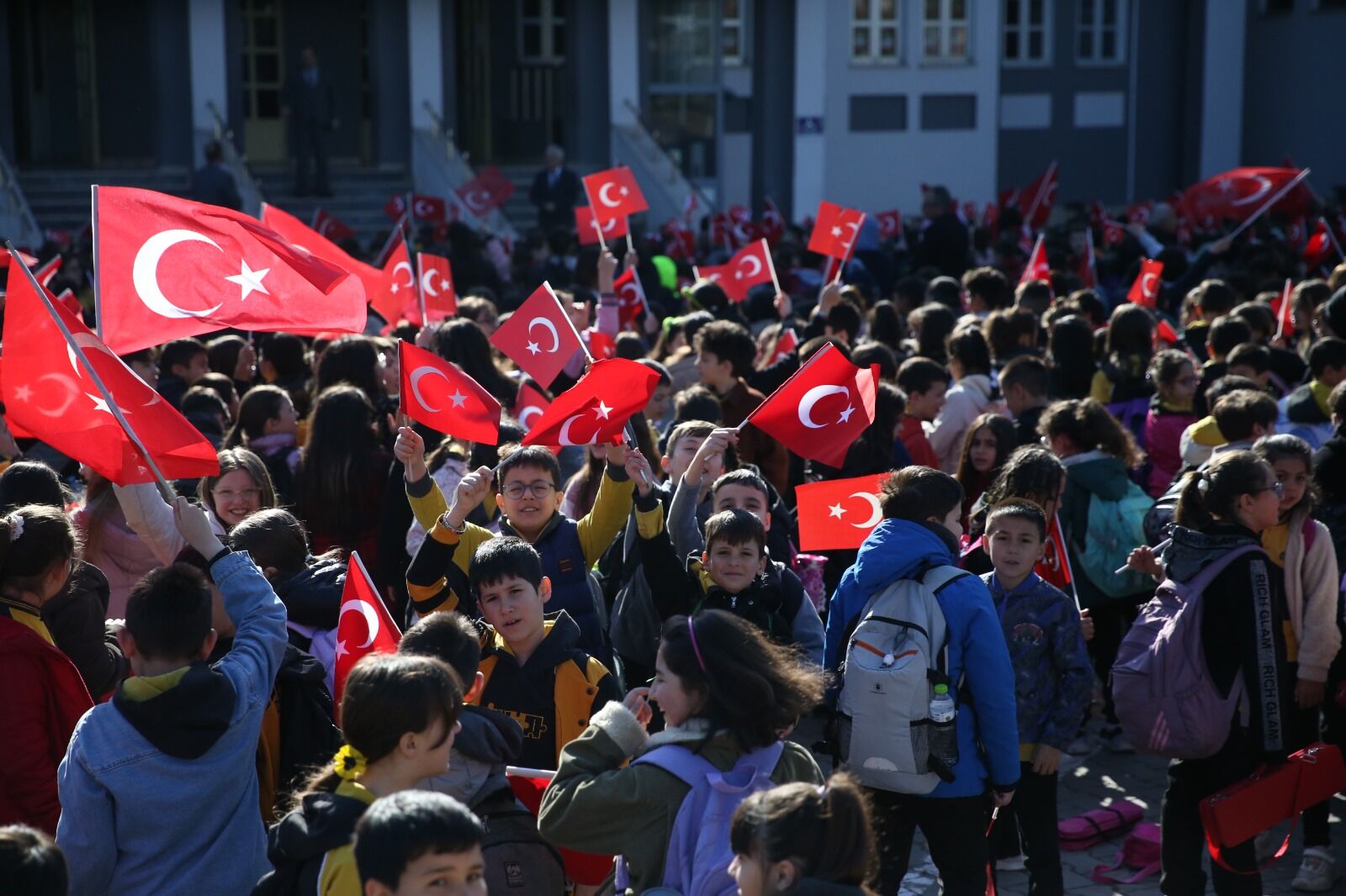 Kastamonu'da Okullara Türk Bayraklarıyla Geldiler! 4