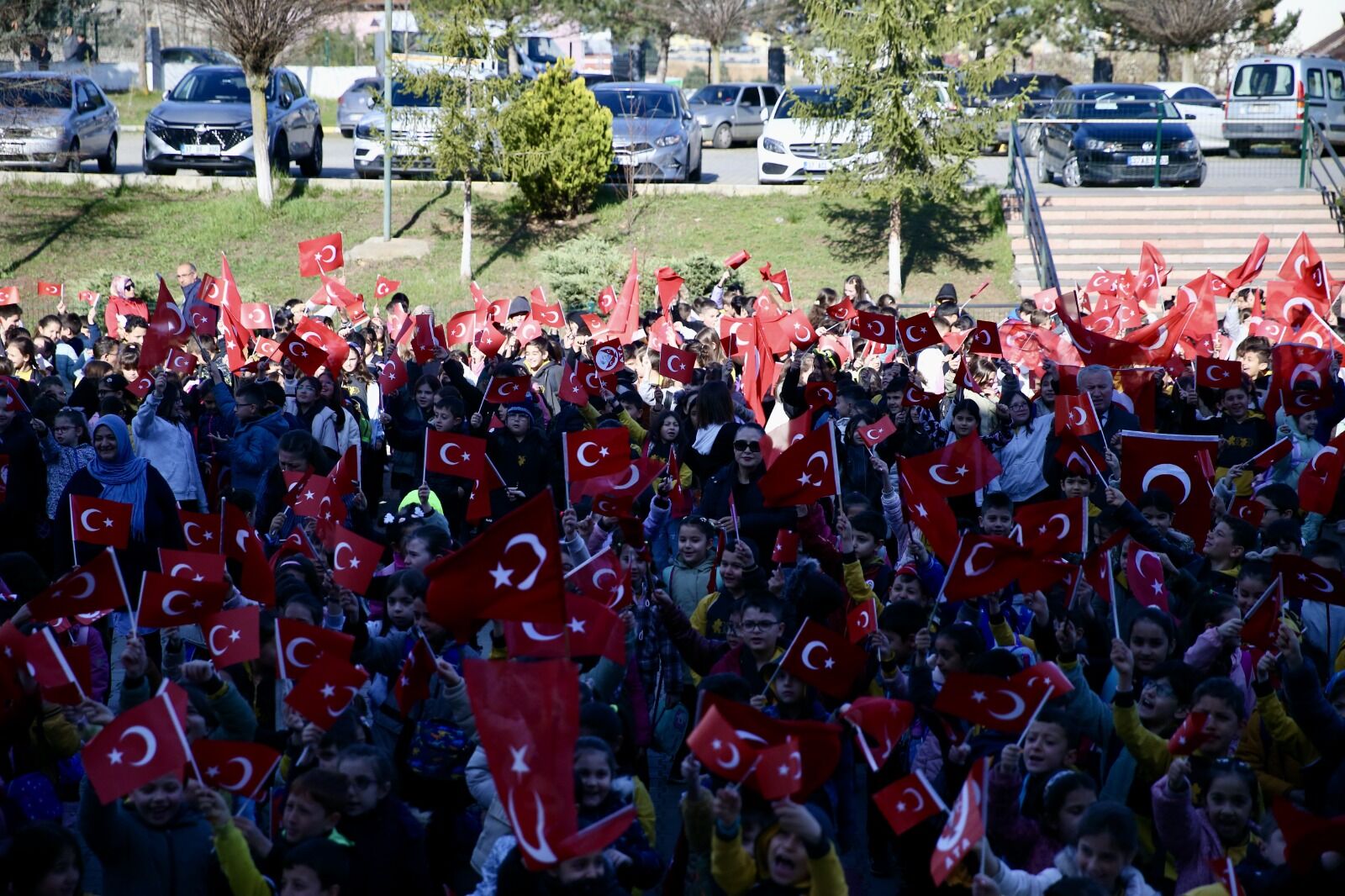 Kastamonu'da Okullara Türk Bayraklarıyla Geldiler! 88888888