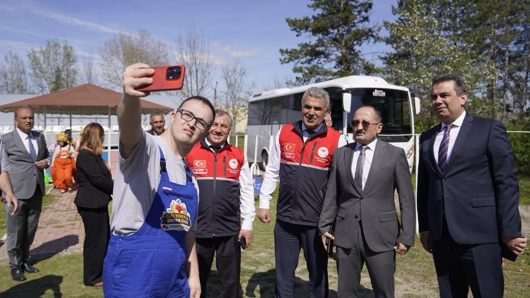 Kastamonu'da 'Özel Yürekler' Toprağa Umut Ekti 22