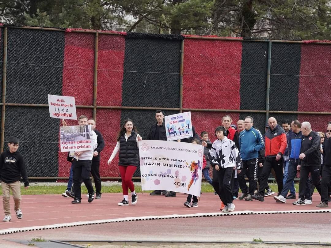 Kastamonu'da Sağlık Için Yürüdüler 28