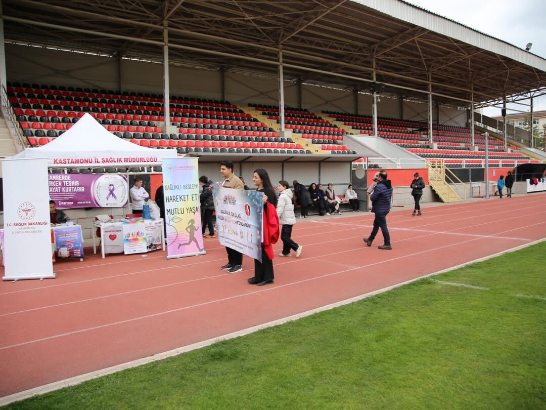 Kastamonu'da Sağlık Için Yürüdüler 44