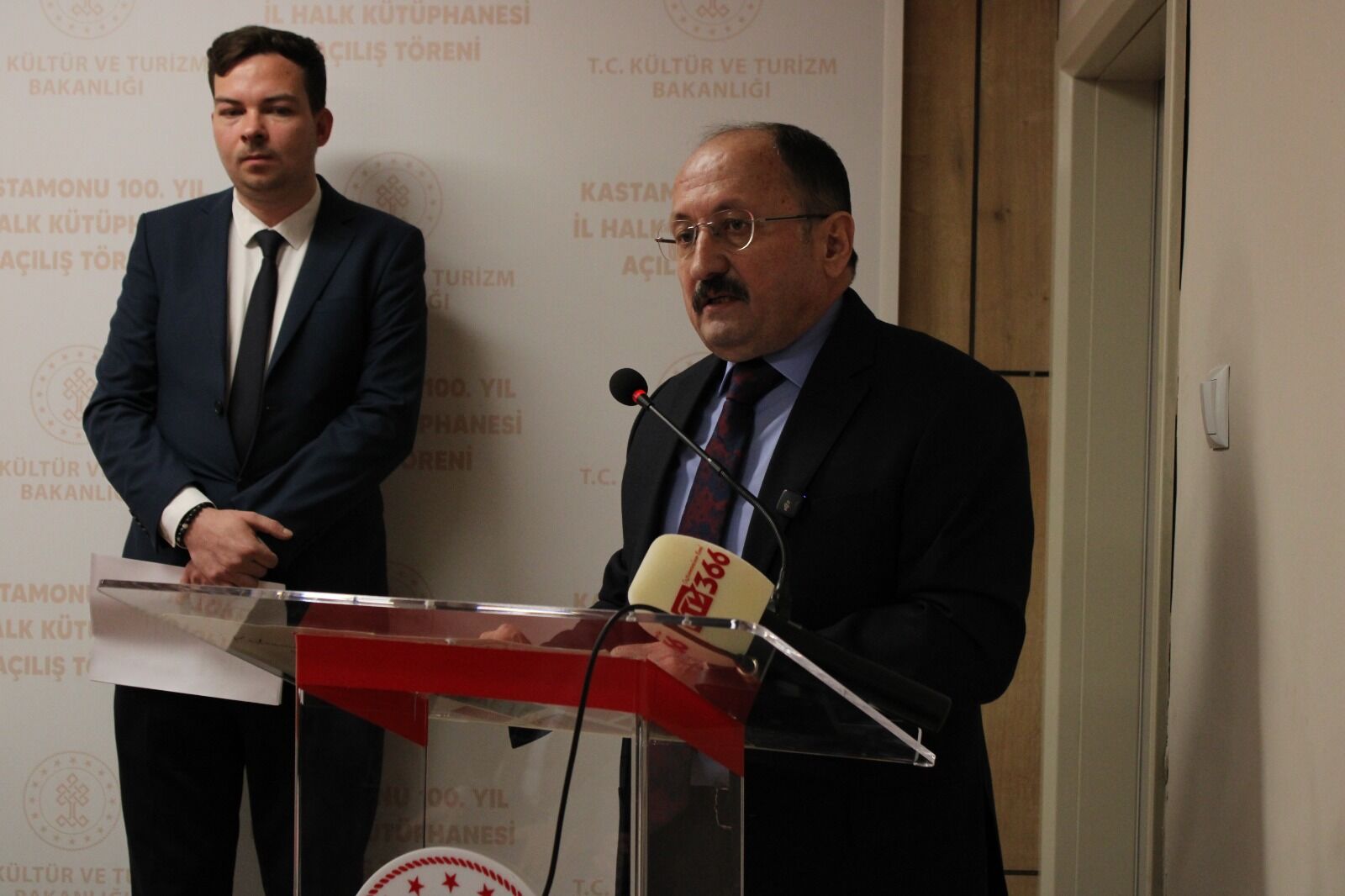 Kastamonu'da Şair Ve Yazarlar Sempozyumu'na Yoğun Ilgi! 88888888888888