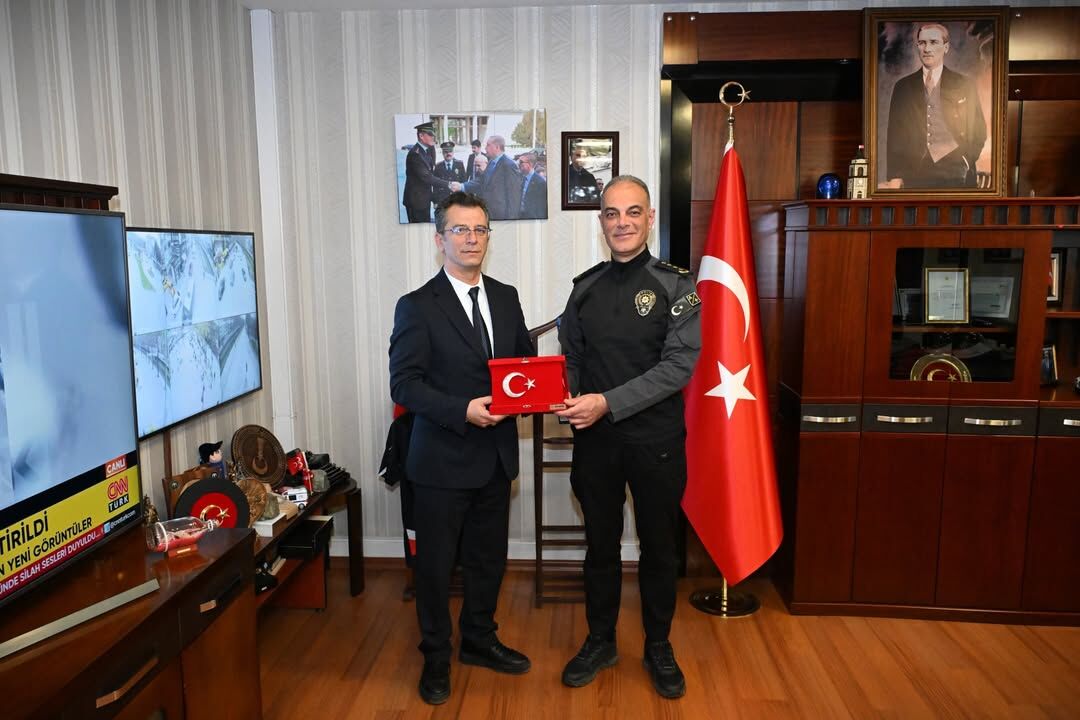 Kastamonu'da Yılların Polisi Emekliliğe Uğurlandı 88888888