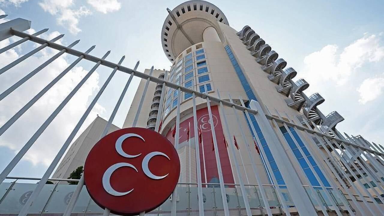 Kastamonulu 4 Ismin Görevi Sona Erdi Mhp İstanbul Teşkilatında Dikkat Çeken Karar