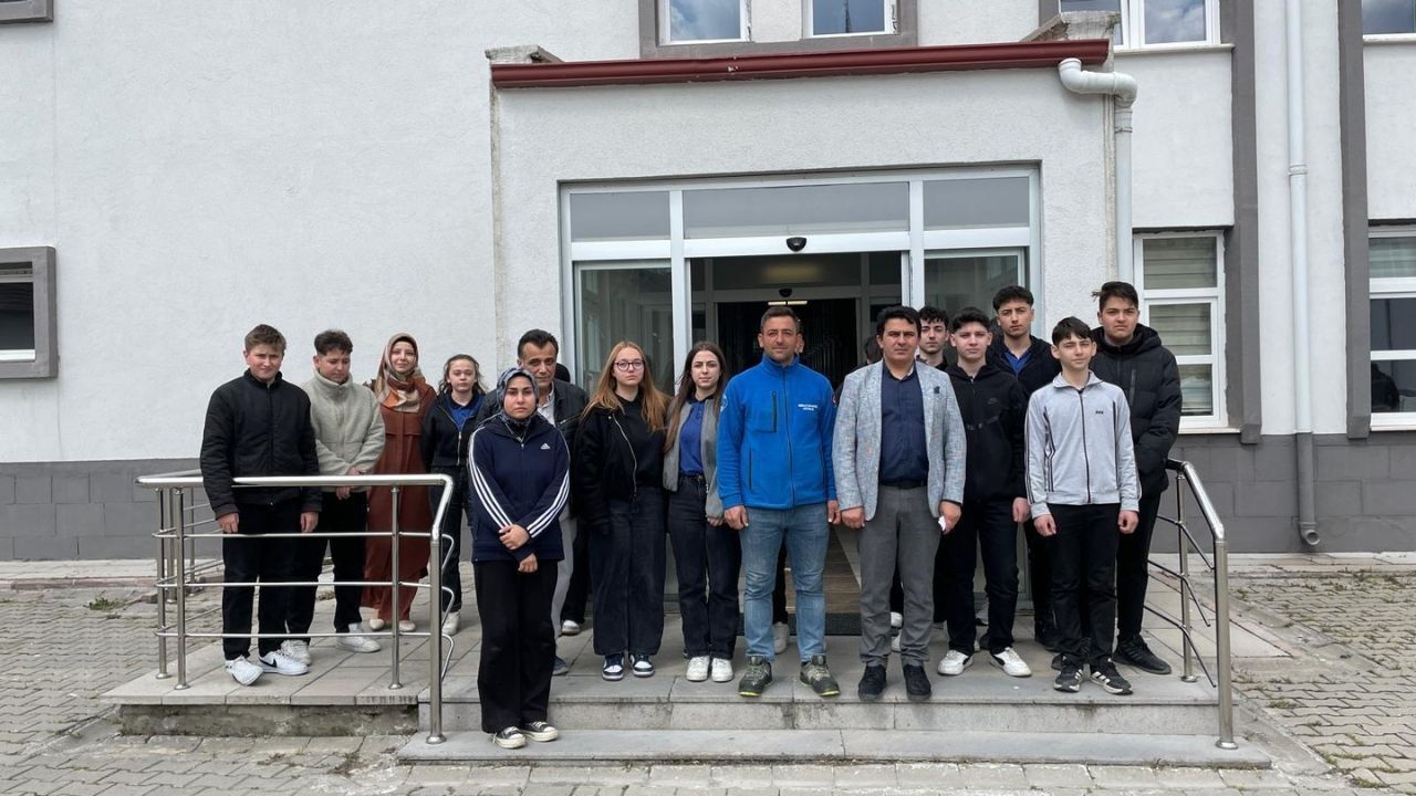 Kastamonu’nun Ilçesinde Öğrenciler Su Kaynaklarını Yerinde Inceledi (1)