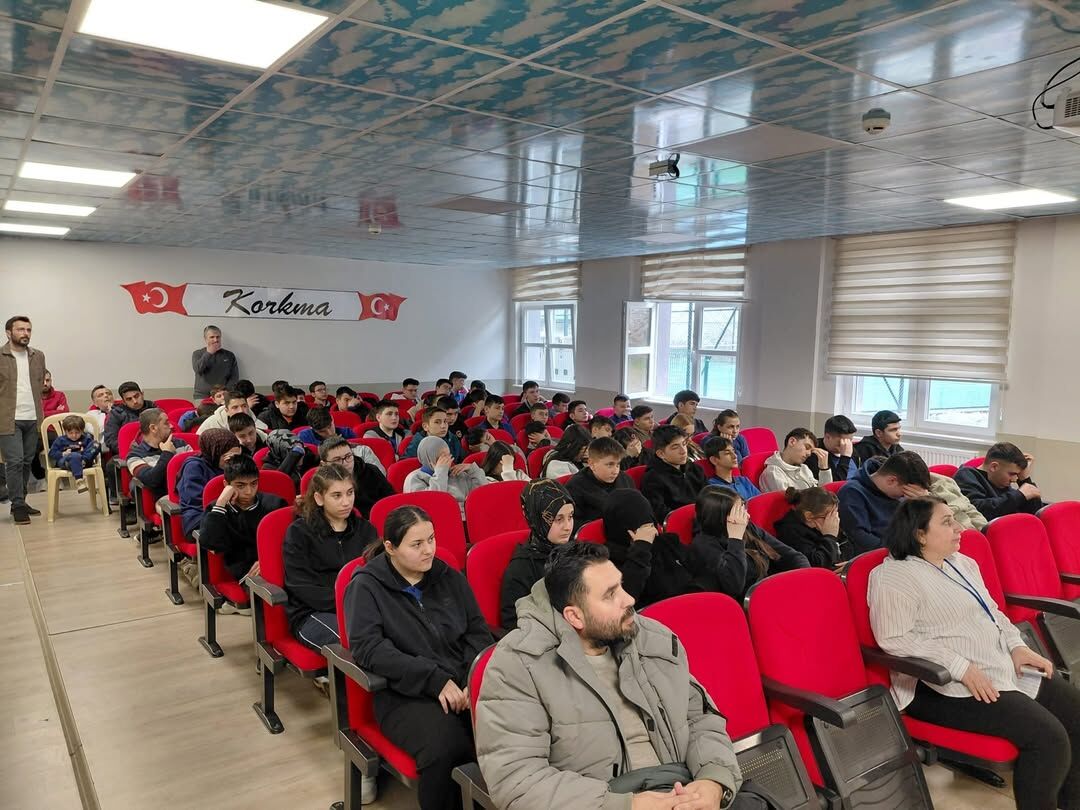 Kastamonu'nun Ilçesinde Öğrencilere Mali Müşavirlik Anlatıldı 12