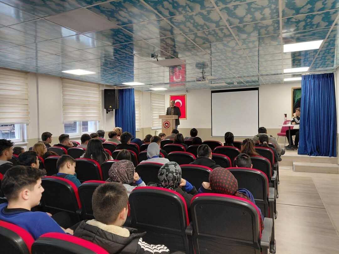 Kastamonu'nun Ilçesinde Öğrencilere Mali Müşavirlik Anlatıldı 88888888