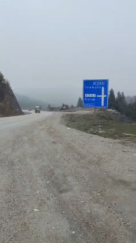 Kastamonu'nun Ilçesinde Yağmur Yerini Kara Bıraktı! 22