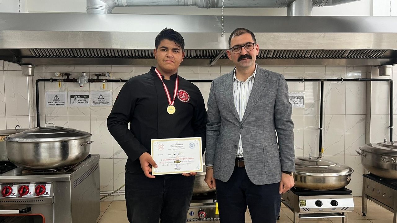 Kaymakam Demirdağ, Taşköprülü Öğrencilerin Başarısını Kutladı (3)