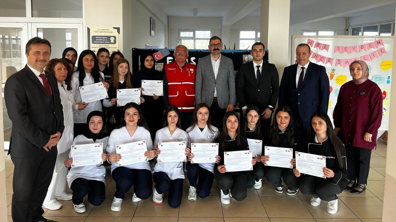 Kaymakam Demirdağ, Taşköprülü Öğrencilerin Başarısını Kutladı (5)