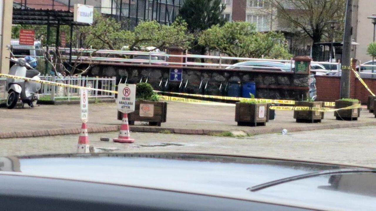 Komşuda Bomba Paniği (3)