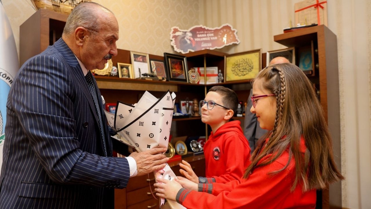 Minik Başkanlar Taşköprü’de Söz Aldı Hayaller Belediyede Konuşuldu (7)