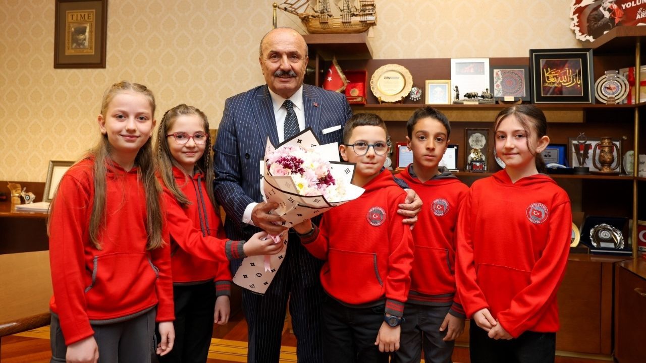 Minik Başkanlar Taşköprü’de Söz Aldı Hayaller Belediyede Konuşuldu (9)