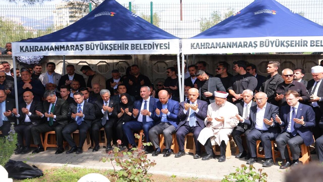 Öğrenci Mezar Tahtası Okul Değil Mezar Numarası (2)