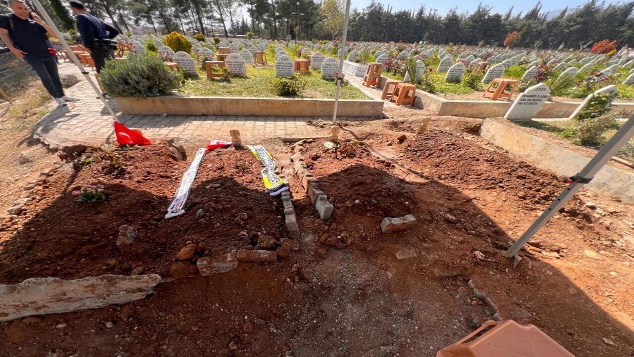 Öğrenci Mezar Tahtası Okul Değil Mezar Numarası (3)