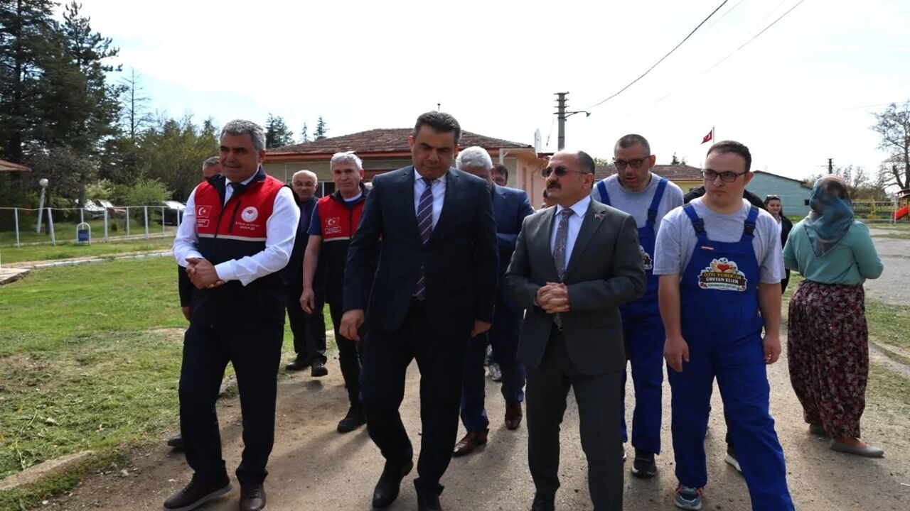 Özel Yürekler Üreten Eller Projesinde (2)