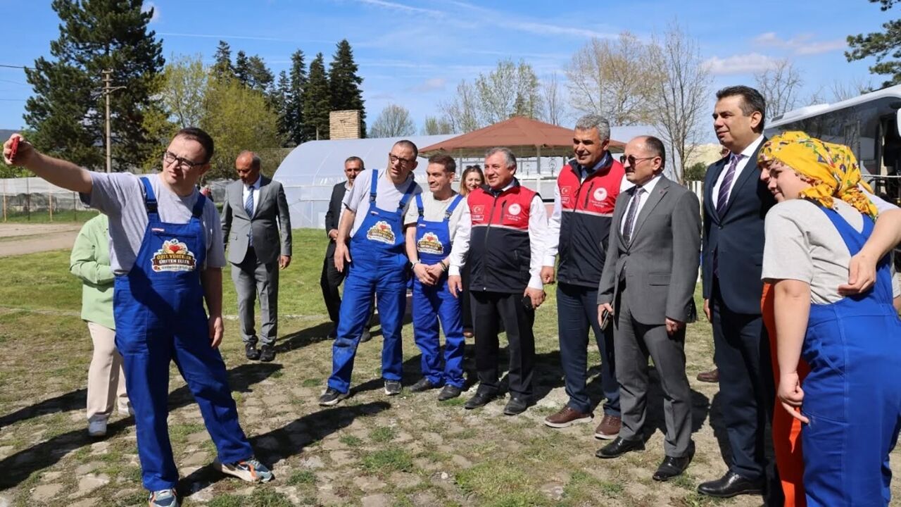 Özel Yürekler Üreten Eller Projesinde (6)