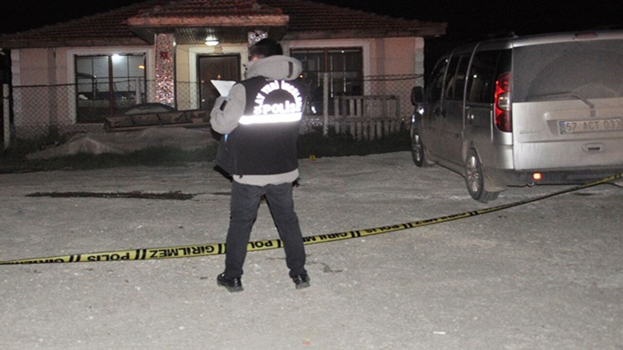 Patlayan Silah Can Aldı Boyabat (4)