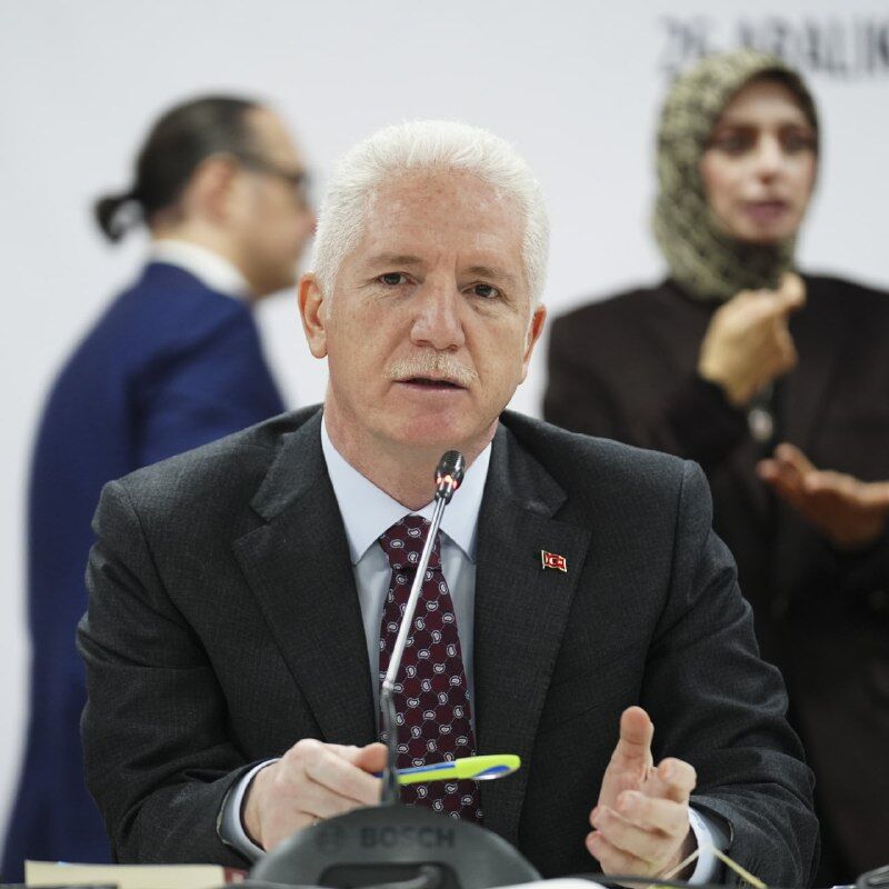 Polis Ekiplerine Saldırı 2 Memur Hafif Yaraland