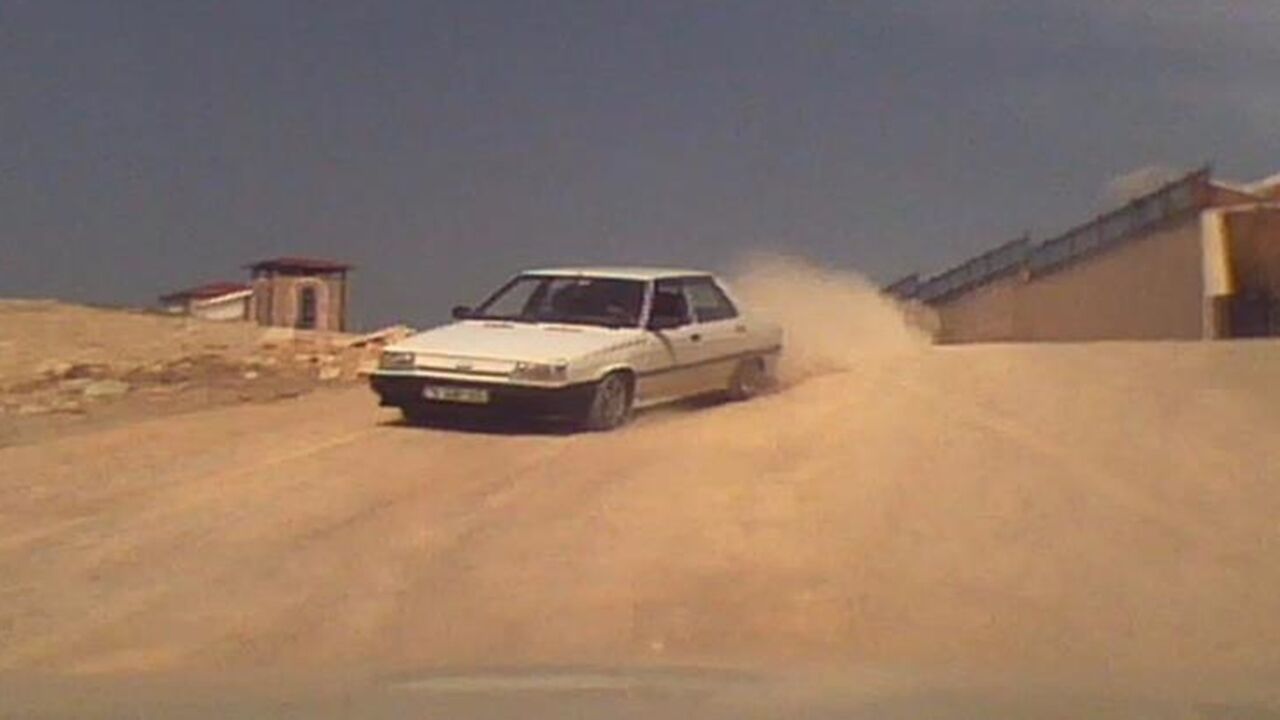 Polisin Dur Ihtarı (2)