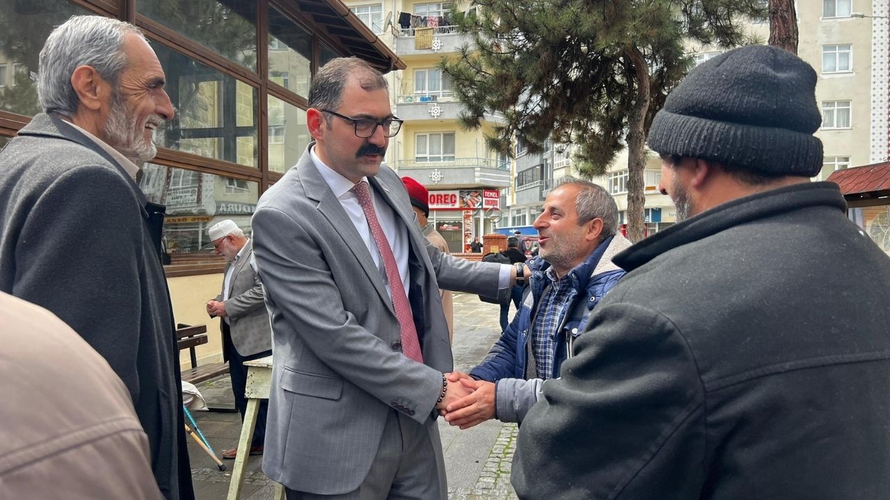 Taşköprü Kaymakamı Cami Çıkışında Vatandaşlarla Sohbet Etti (3)