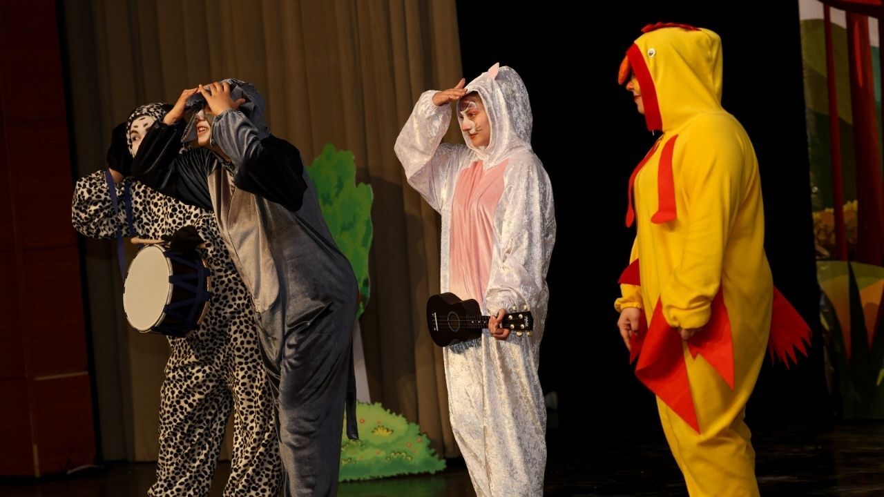 Taşköprü Myo Öğrencileri Minikler Için Sahneye Çıktı (7)