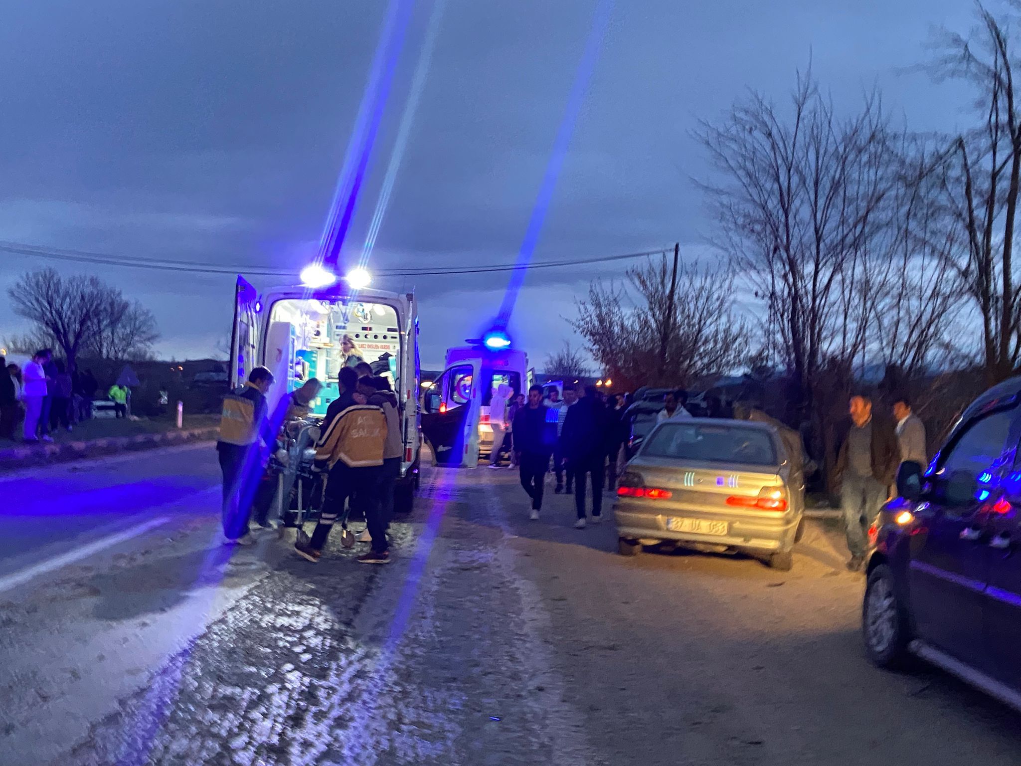 Taşköprü Yolunda Feci Kaza, Araç Takla Attı 7 Yaralı1