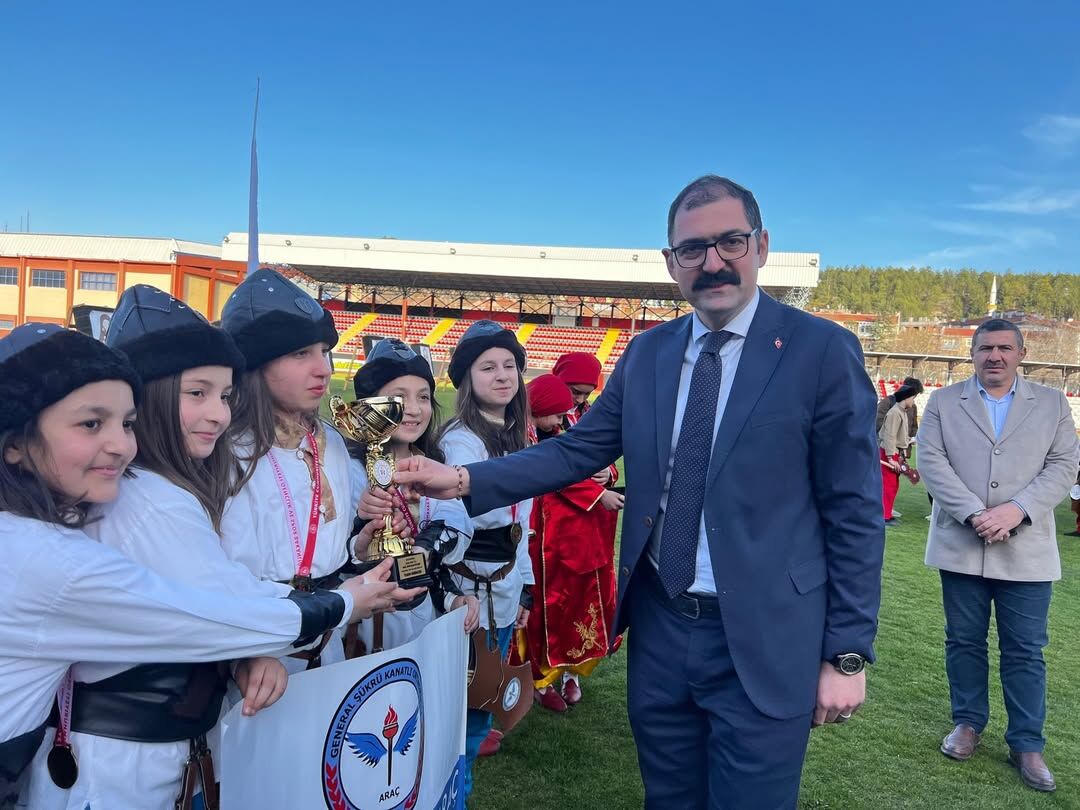 Taşköprü Zirveye Damga Vurdu! 48