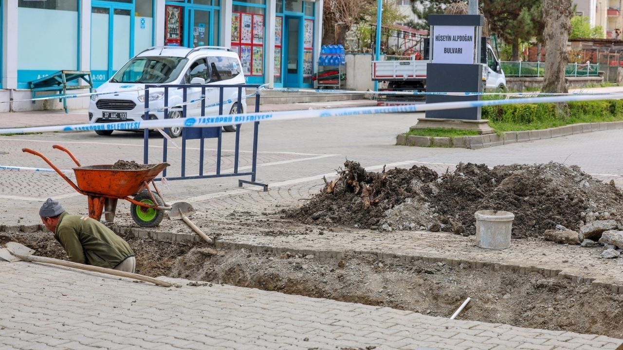 Taşköprü’de Çalışmalar Aralıksız Sürüyor ‘Her Adımda Emek, Her Noktada Hizmet’ (2)