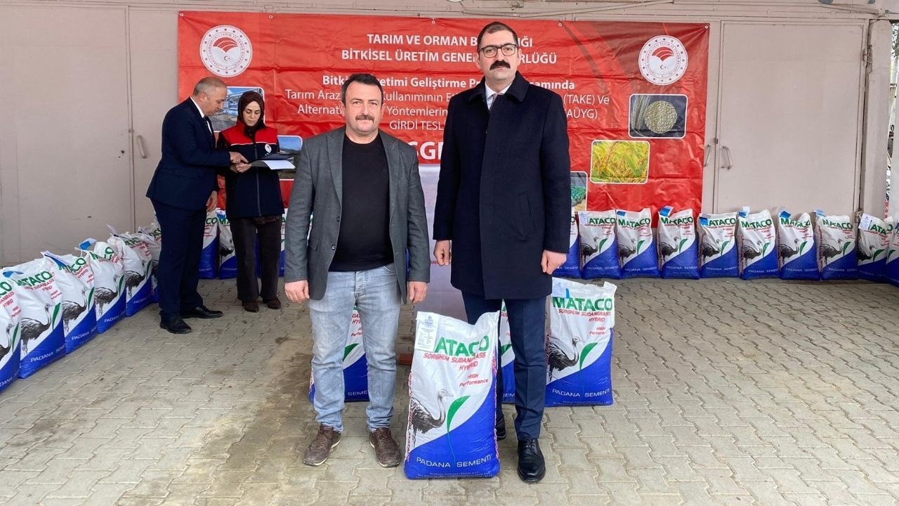 Taşköprü’de Çiftçiye Büyük Destek 73 Üreticiye Hibeli Tohum Dağıtıldı (1)