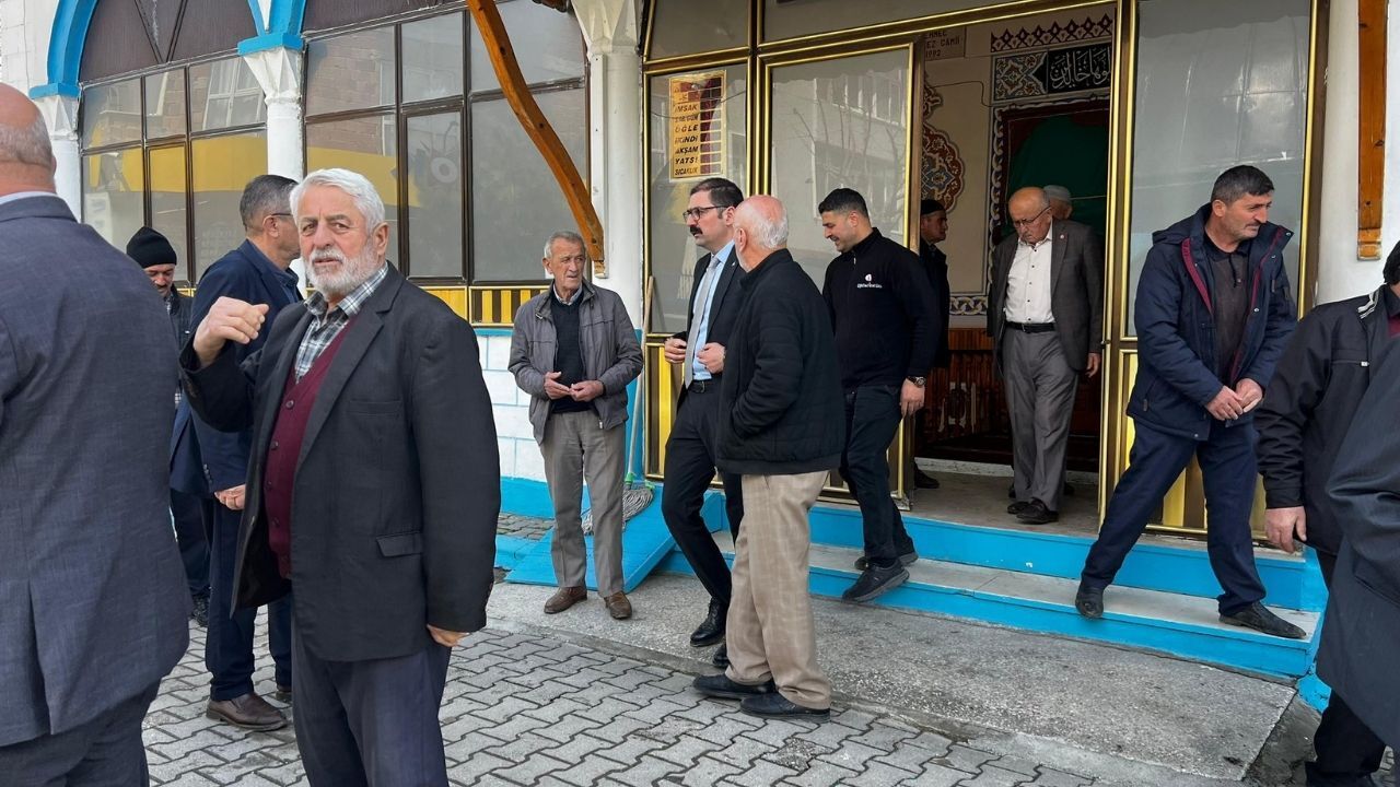 Taşköprü’de Cuma Buluşması Kaymakam Demirdağ Vatandaşları Dinledi (1)