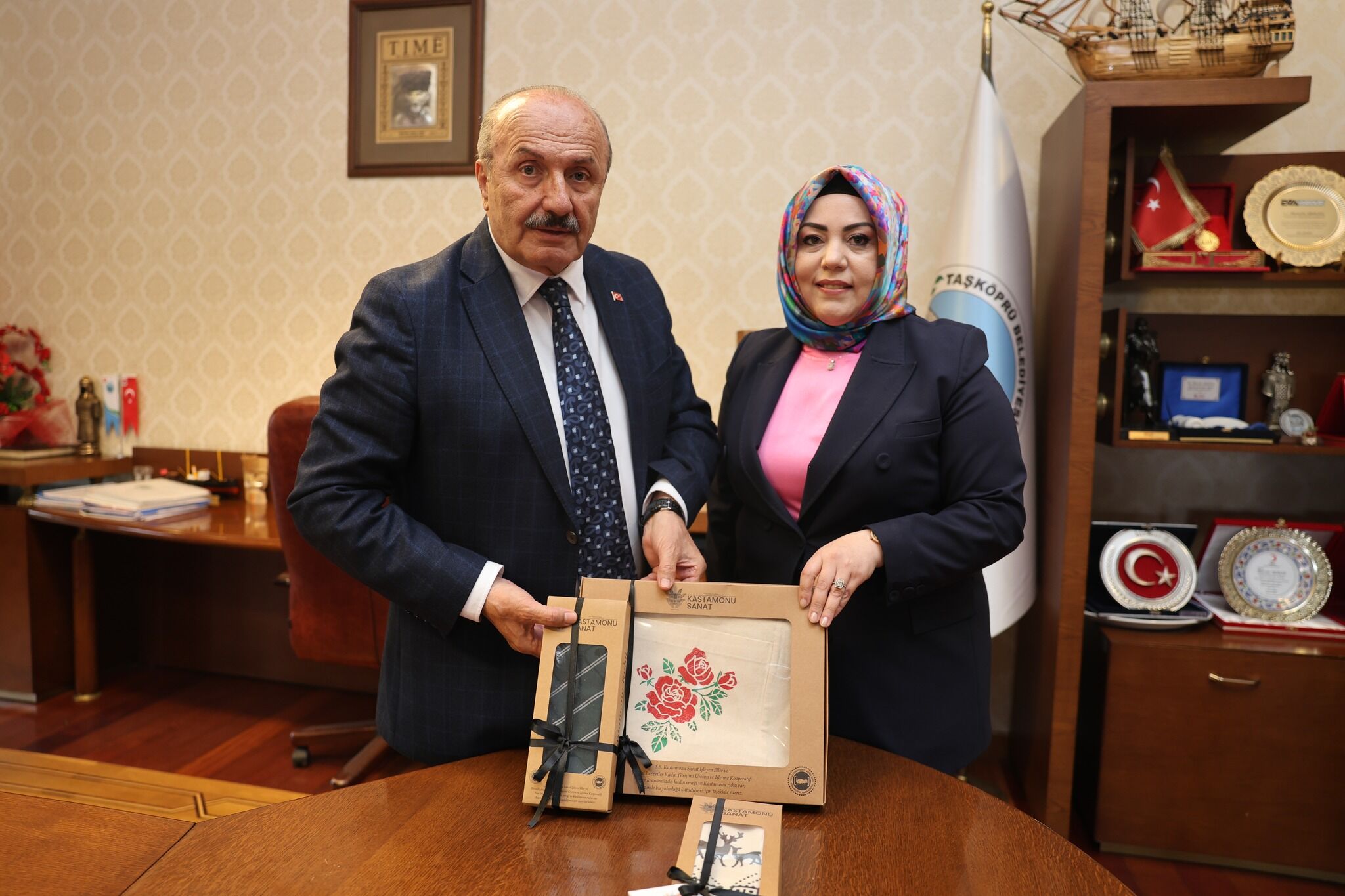 Taşköprü’de El Sanatları Kursiyerlerinden Belediye Başkanı’na Ziyaret