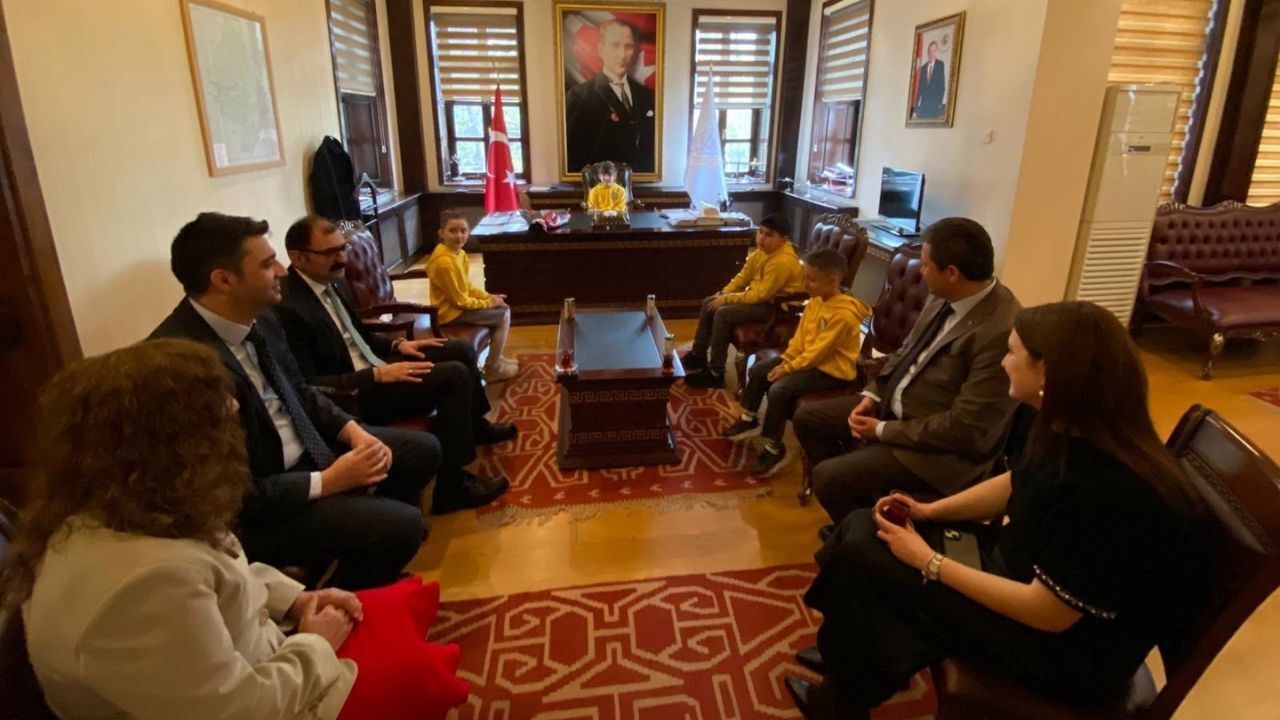 Taşköprü’de Geleceğin Kaymakamları Koltuğa Oturdu (2)