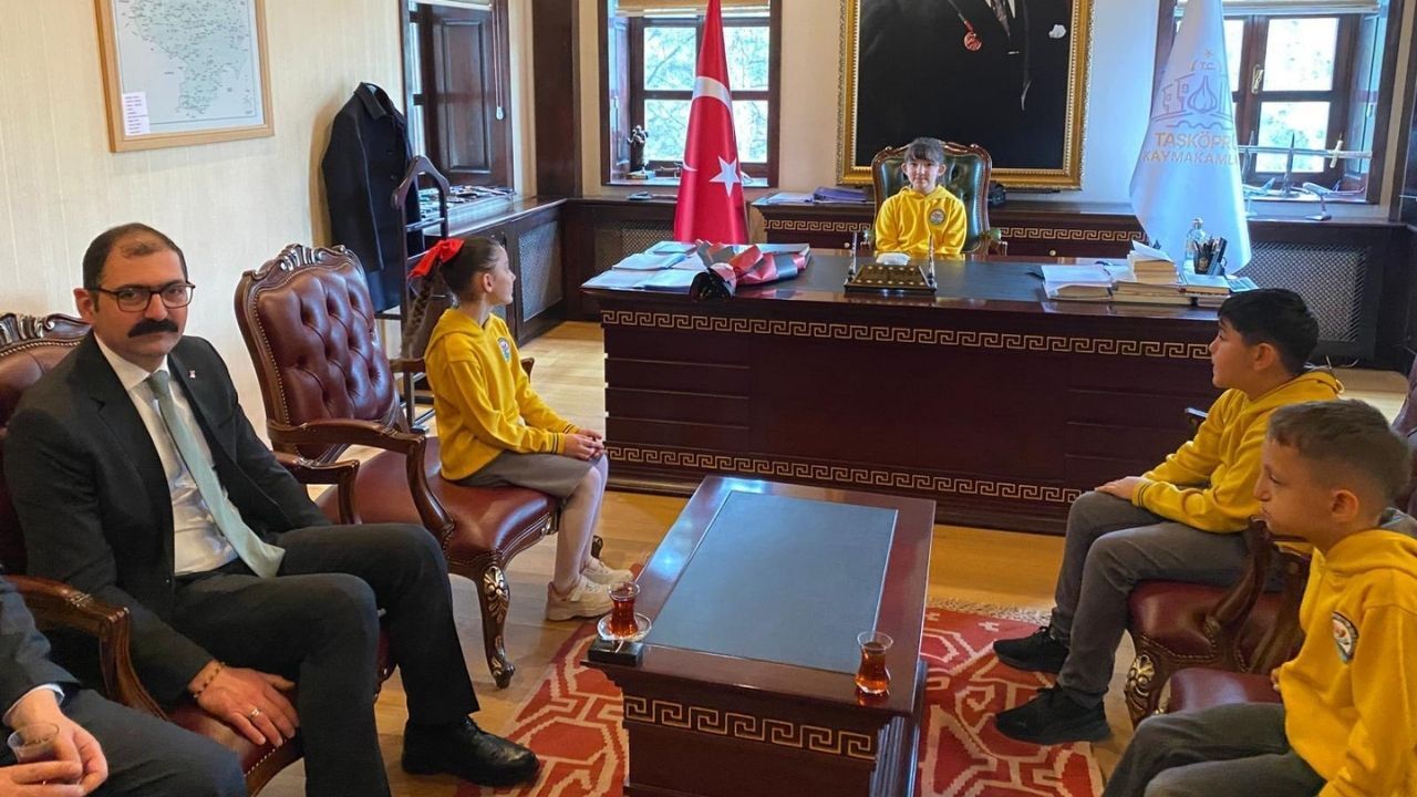 Taşköprü’de Geleceğin Kaymakamları Koltuğa Oturdu (7)