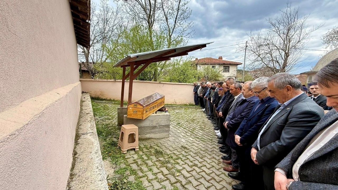 Taşköprü’de Kazada Hayatını Kaybeden Mehmet Altunlu Defnedildi (3)