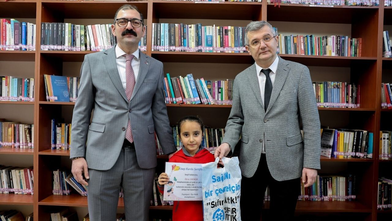 Taşköprü’de Kütüphaneler Haftası Coşkusu Öğrenciler Ödüllendirildi (4)