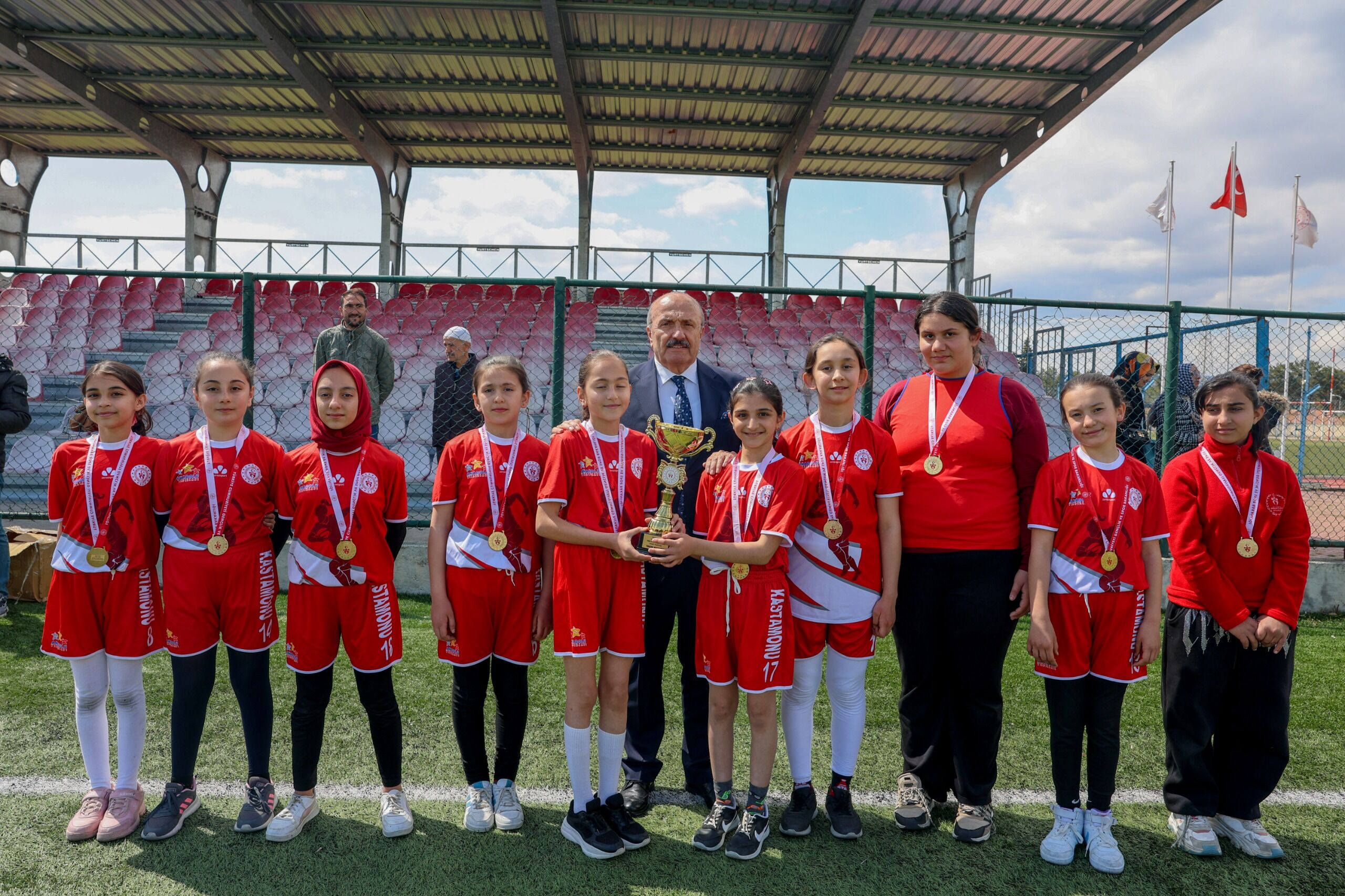 Taşköprü’de Okul Sporları Ragbi İl Birinciliği Tamamlandı6