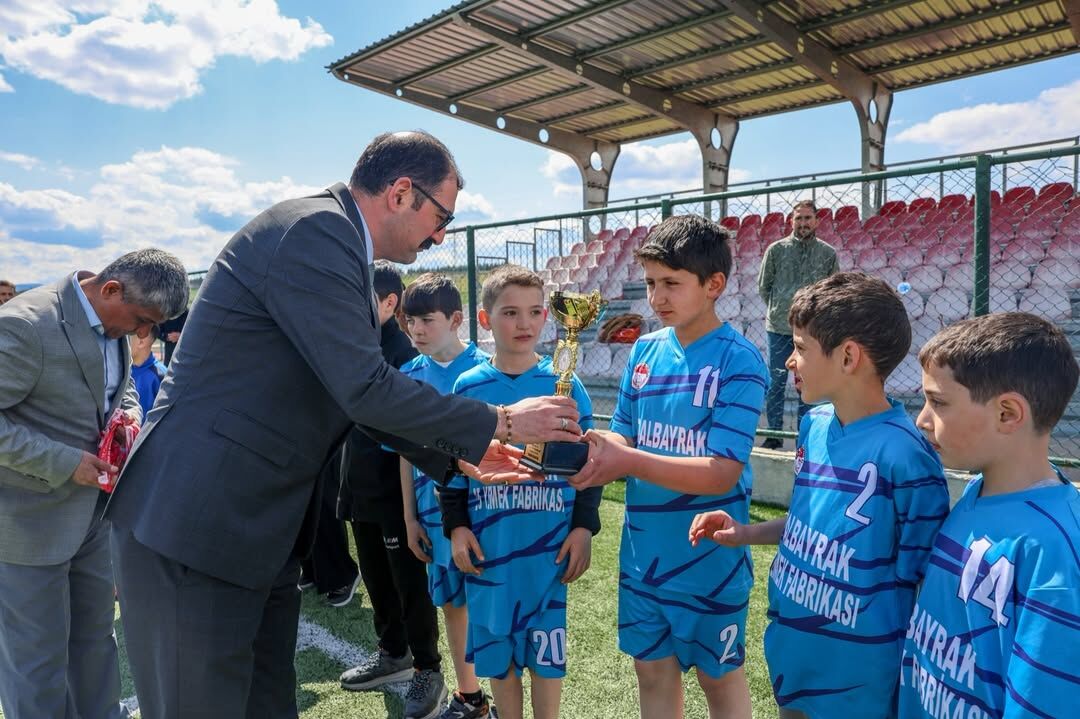 Taşköprü'de Ragbi İl Birinciliği Heyecanı Kaymakam Demirdağ'dan Gençlere Destek! 24