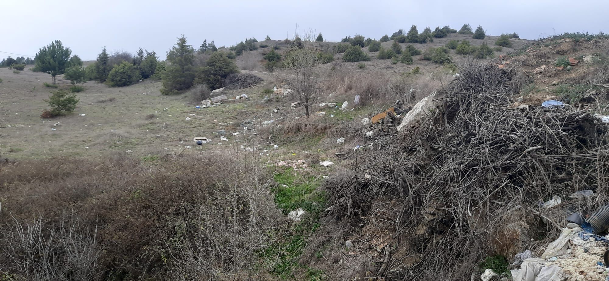 Taşköprü’de Yol Kenarı Çöplüğe Döndü7