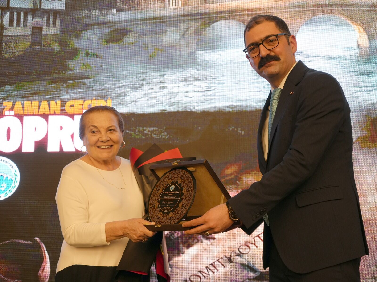 Taşköprü'nün Binlerce Yıllık Tarihine Işık Tutulan Filmin Galasına Yoğun Ilgi! 24