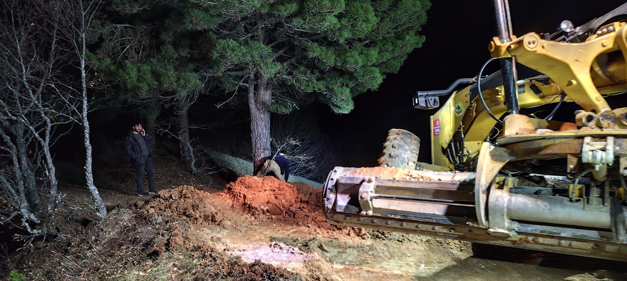 Taşköprü'nün Köyünde Yangın Ekipler Müdahale Ediyor 22